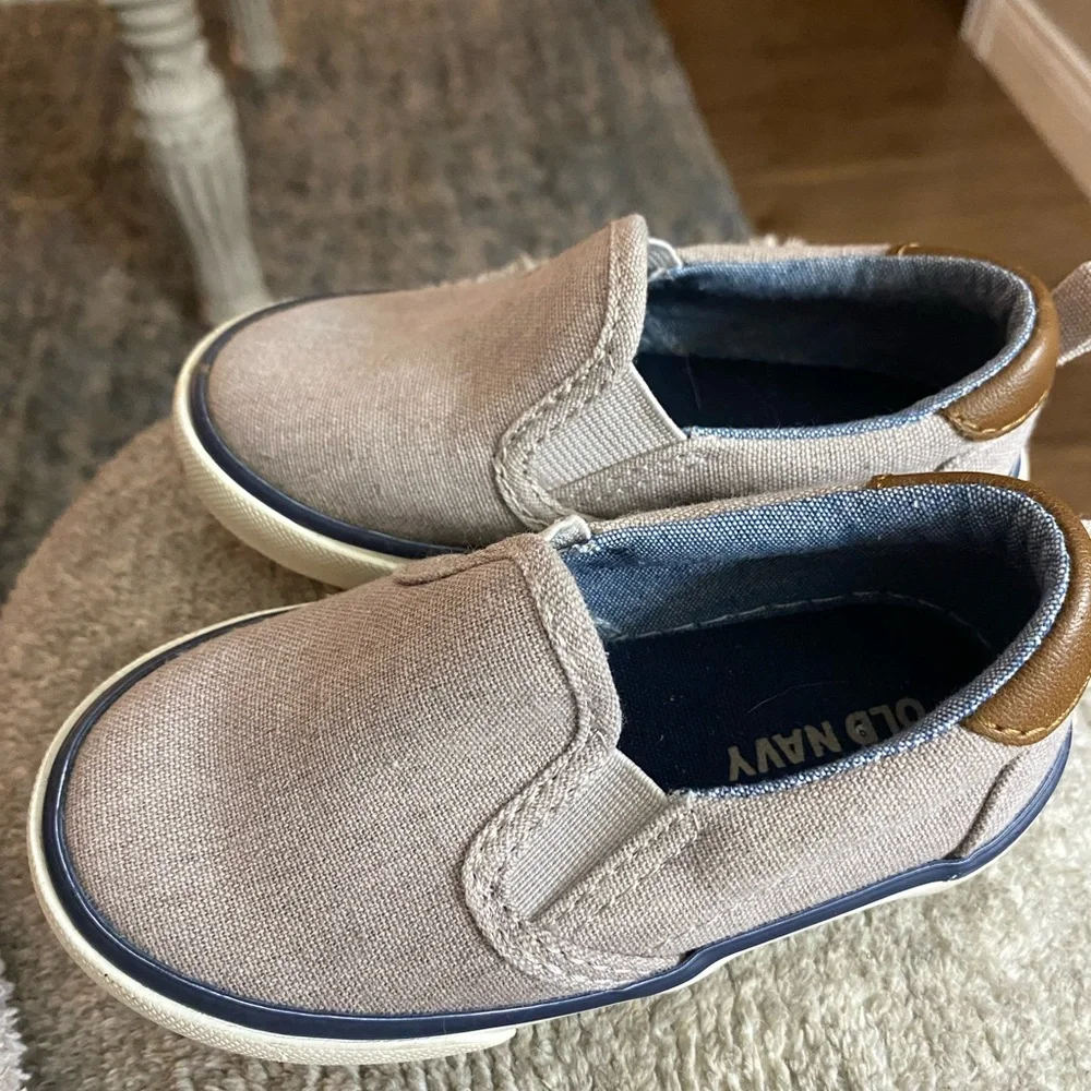 Old Navy Kids Slip-On Sneakers - Light Gray and Brown